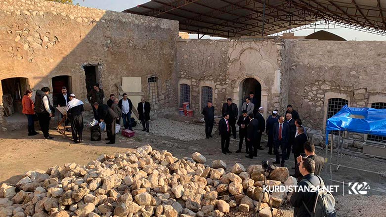 مه‌زارێكی ئه‌لقووش جووه‌كان كۆده‌كاته‌وه‌